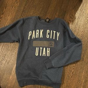 Park City Utah sweatshirt navy size small super cute